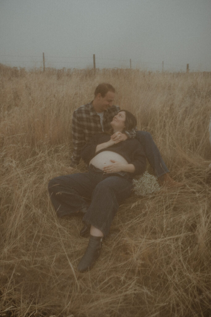 Moody Maternity Photos Okanagan By Kayla Bowie