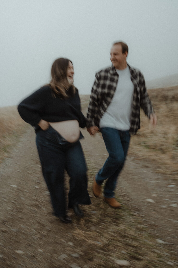 Moody Maternity Photos Okanagan By Kayla Bowie
